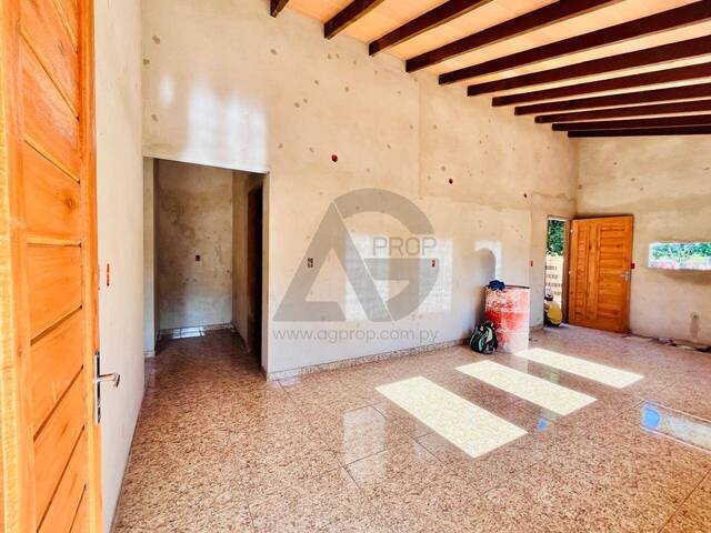 Casa para Venta en Luque - 4